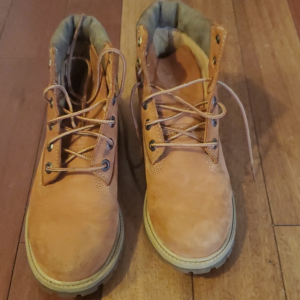 Boys Timberlands